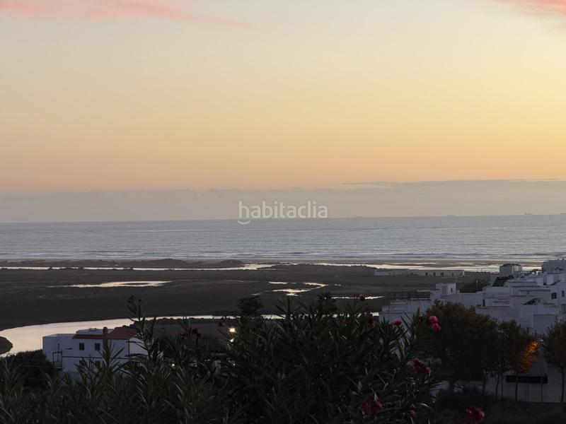 Foto b5d152ec-ac6f-43ac-91c7-7da25e150666. Casa a schiera in calle emilia pardo bazán 21 in Conil Conil de la Frontera