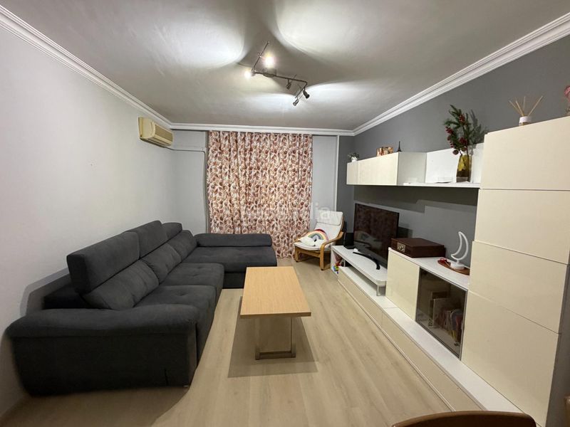 Foto 4fbfbb4a-d87b-4824-b54d-334539de5e05. Pis a calle milongas a Camposoto - Gallineras San Fernando