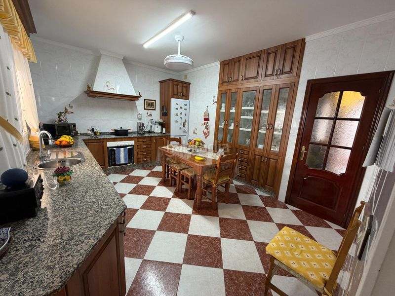 Foto b533d584-db6d-43aa-8719-b785ce0c1469. Casa amb aparcament a Camposoto - Gallineras San Fernando