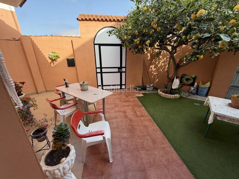 Foto ce630927-cad4-4861-b91e-61d48fa2ee25. Casa amb aparcament a Camposoto - Gallineras San Fernando