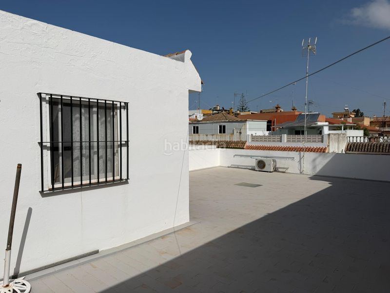 Foto d665e4bd-7932-427c-b3e1-ac8ba076996a. Casa amb aparcament a Camposoto - Gallineras San Fernando
