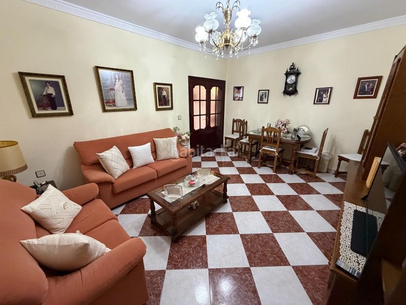 Foto d6eb2607-287d-47a8-a2f9-7f3ea3fafd6f. Casa amb aparcament a Camposoto - Gallineras San Fernando