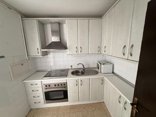 Pis a Astilleros - La Paz  - Loreto - El Corte Inglés. Oportunidad de vivienda en barriada de loreto, cádiz