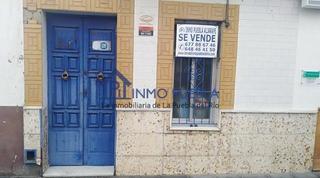 Local commercial  N/a. Local com. en venta en coria del rio.