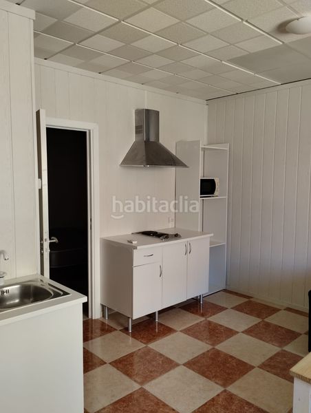 Foto 207135d3-9b8a-43a1-81c7-ef143fcf4786. Alquiler piso en Santa Cristina - San Rafael Málaga