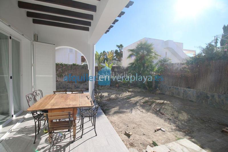 Foto 1855a880-a0d4-43d3-b42c-838cae9ca57d. Rent chalet in Puerto Rey Vera