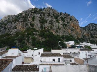 Casa en Ubrique. Zona la torre