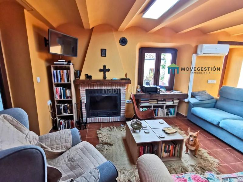 Foto bdeaa13c-a80f-482a-a195-815c56e6df72. Casa amb calefacció a Villaluenga del Rosario