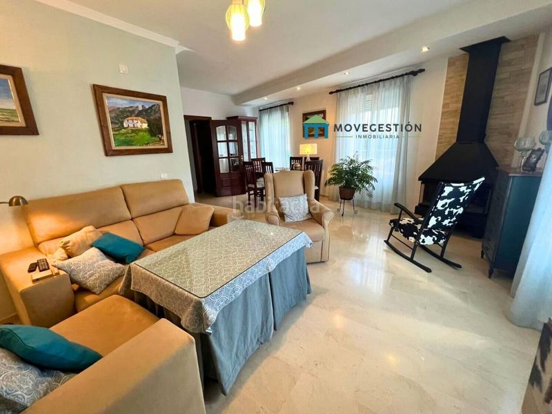 Foto 4f2a980e-85c9-4141-93fa-496765da0796. Casa amb aparcament a Alameda del Cura - Barriada Andalucia Ubrique