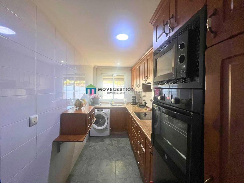 Foto f4be7e1f-27f6-46f2-bcf1-117e076e149c. Erdgeschoss mit parking in Ubrique