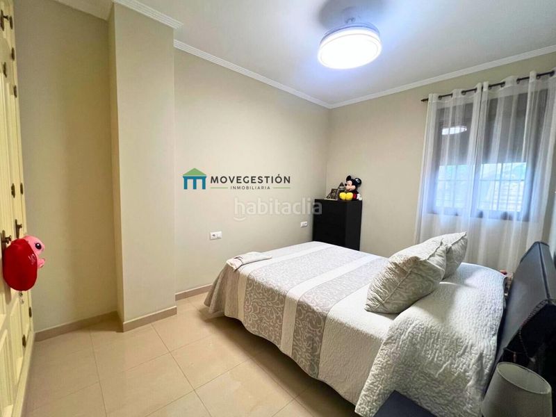 Foto 0cba1d59-ae2a-405c-807d-ca7a884157ea. Casa amb aparcament a Ubrique