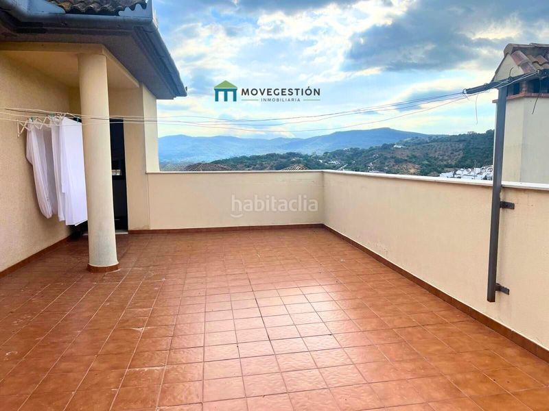 Foto 7ced29be-1b0c-4085-9eb4-492476c4cd04. Casa amb aparcament a Ubrique