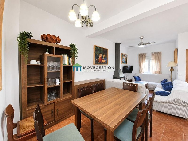 Foto f0d4a99f-0e9d-4648-a119-4be304fdbb58. Casa a Bosque (El)