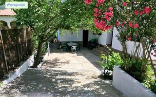 Masia a Benaocaz. Casa de campo con terreno en tavizna