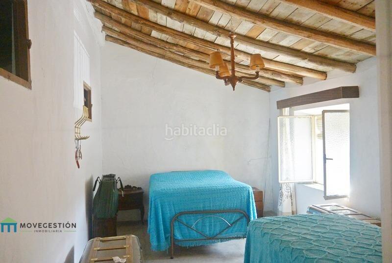 Foto 0ff02b81-290d-448c-b45a-9b83b8ceb121. Casa amb aparcament a Villaluenga del Rosario