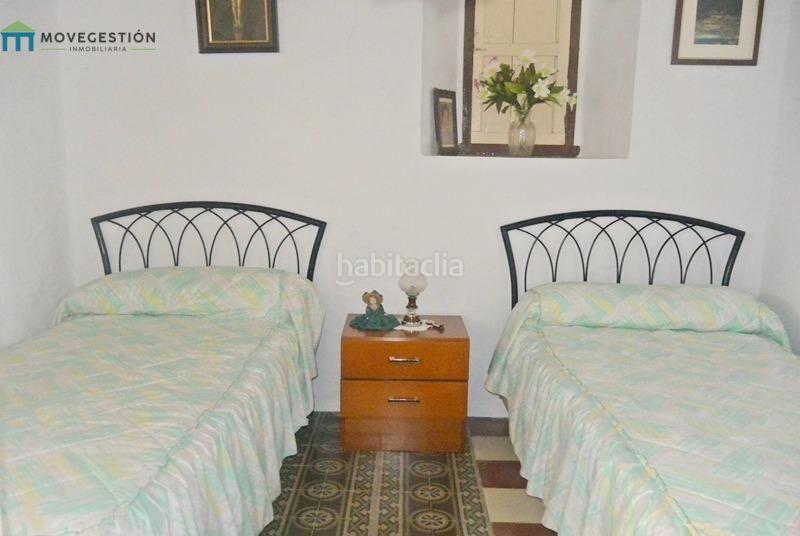 Foto 9e0c1383-c987-4046-8dd6-7e3961544130. Casa amb aparcament a Villaluenga del Rosario