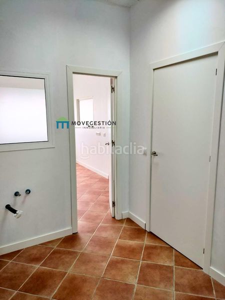 Foto 094d589f-e339-4820-be62-a639848f67e0. Local comercial a Villamartín