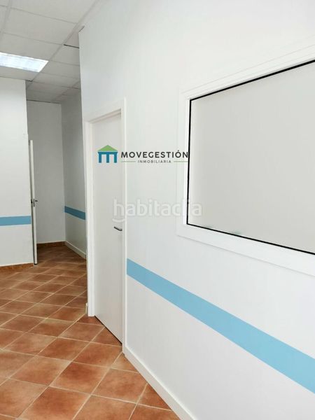 Foto 6025f475-add8-42e4-84ea-073a4f7229e5. Local comercial a Villamartín