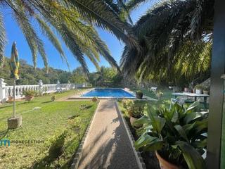 Masia a Benaocaz. Casa de campo con piscina