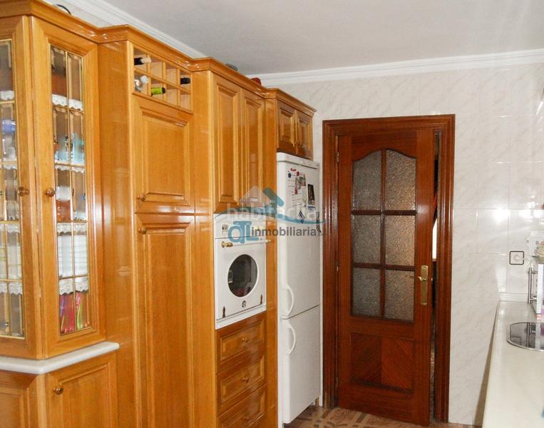 Foto c7355690-e61a-4ce6-8fca-b30802687dd8. Appartamento con riscaldamento parcheggio in Linarejos Linares