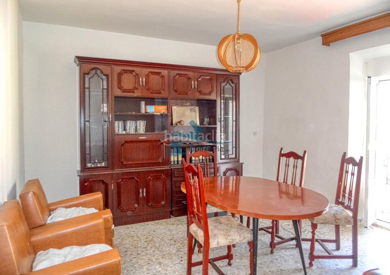 Foto 2ac96953-89b8-46f5-a8c3-d83dcb63493c. Casa otl inmobiliaria vende piso (jaén) - centro. dispone de 2 plantas, 3 baños, 2 salones, 2 cocinas, patio interior co en Santa Elena