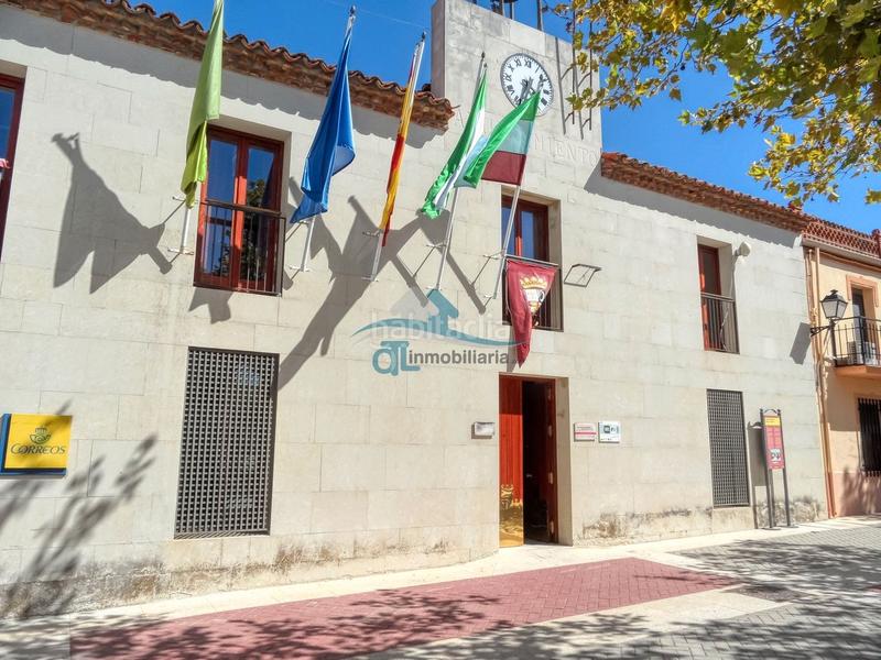 Foto 2eeee634-dcac-4139-ba02-481745f89a0b. Casa otl inmobiliaria vende piso (jaén) - centro. dispone de 2 plantas, 3 baños, 2 salones, 2 cocinas, patio interior co en Santa Elena