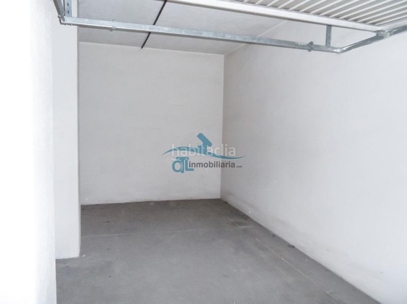 Foto 83bfeb76-2efd-4d1a-9fc8-07d6f5608ba9. Parking coche otl inmobiliaria vende plaza de garaje cerrada - zona centro en Linares