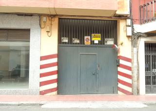 Aparcament cotxe a Calle menéndez pelayo 31. Otl inmobiliaria vende o alquila plaza de garaje en linares - zo