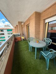 Miete Etagenwohnung in Linarejos. Apartamento de 2 dormitorios, salon comedor con amplia terraza,