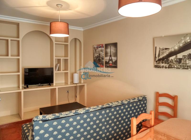 Foto 808ec8bc-a531-491a-bbe7-9182a53da2cf. Alquiler apartamento otl inmobiliaria alquila apartamento centrico - cerca del zara. dispone de 2 dormitorios, 1 baño "no tiene ascensor" no en Linares