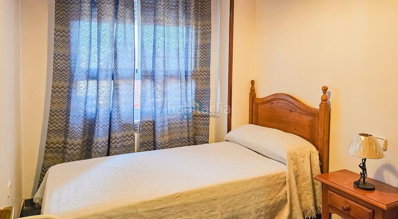 Foto 0d32f379-9bfb-491a-93b3-659465912110. Piso otl inmobiliaria vende piso - avenida de andalucia. dispone de 3 dormitorios, 2 baños en Linares