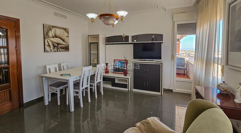 Foto 4e66d046-40f1-4c2f-9559-c76852caa7d3. Piso otl inmobiliaria vende piso - avenida de andalucia. dispone de 3 dormitorios, 2 baños en Linares