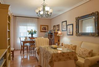 Pis  Paseo de la alameda. Otl inmobiliaria vende vivienda de 4 dormitorios, 2 baños y tras