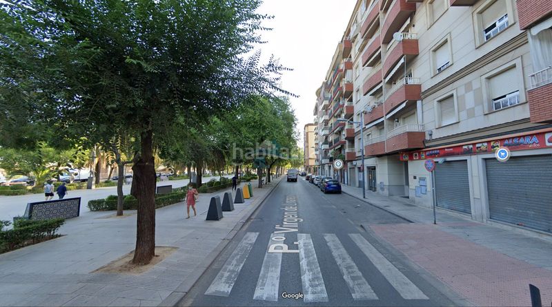 Foto 62f258cb-e36b-43a1-bd2f-90ee08829110. Parking coche en calle natalia de castro 33 se vende amplia plaza de aparcamiento con facil acceso en el paseo de Linarejos en Linares