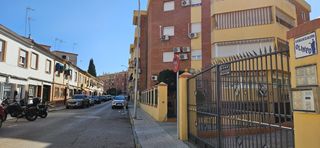 Lloguer Aparcament cotxe a Calle camino de la flecha 2. Se alquila plaza de aparcamiento amplia urbanización olimpo