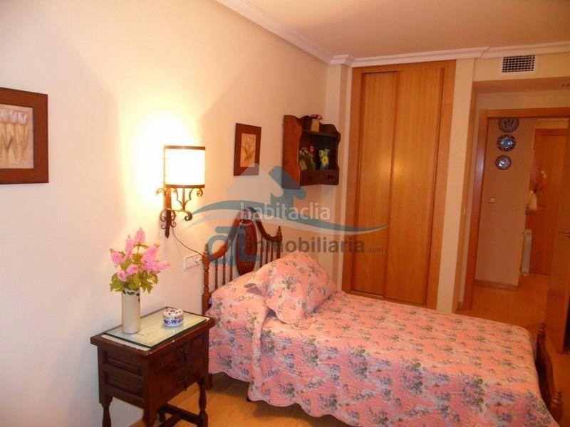 Foto eb0439f5-b57f-42ec-8a8b-407fc43095b8. Alquiler piso apartamento amueblado con ascensor y plaza de garaje. en Linares