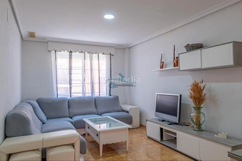 Foto 6913eb76-8e64-4a0f-ba39-e305ba7b3355. Miete appartement in calle serrallo 18 in Centro ciudad Linares