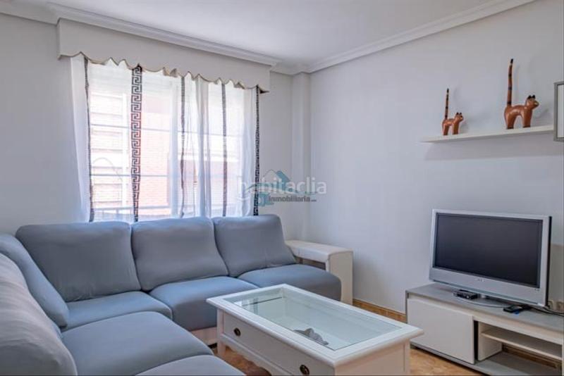 Foto 91a77bd7-1057-4384-8320-e7f00c1acee9. Miete appartement in calle serrallo 18 in Centro ciudad Linares