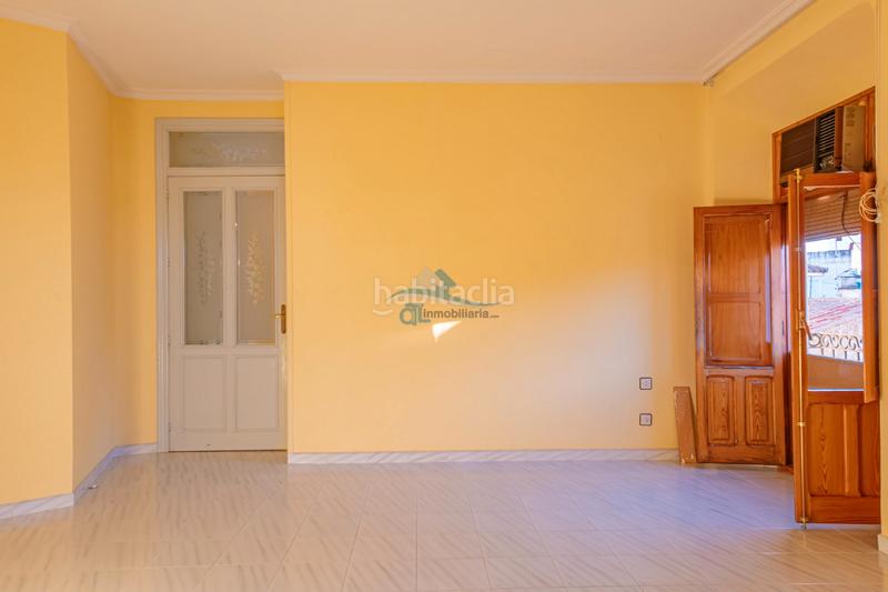 Foto cad8d291-eedd-47ee-b057-90a17b9d4a3f. Rent flat with heating in Centro ciudad Linares