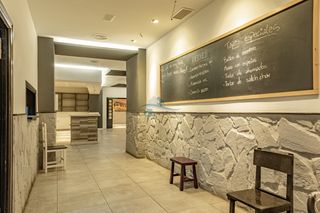 Business premise in Calle Cervantes 3