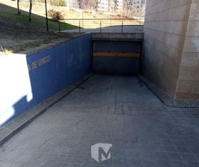 Alquiler Parking coche en Nord. Parquing a l'edifici del mil.lenari!