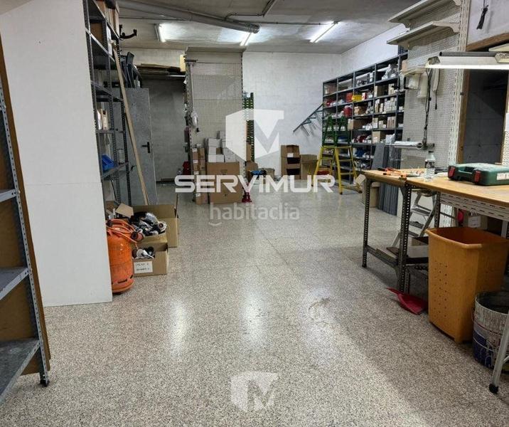 Foto 6e9f36f9-b4bb-4708-ad40-a62465ff8fd9. Rent business premise in Estadi-Santa Anna Vic