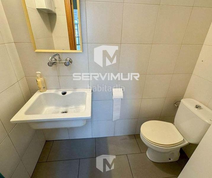 Foto c146ca8c-130c-45bf-92fa-61c7d6718de3. Affitto locale commerciale in Estadi-Santa Anna Vic