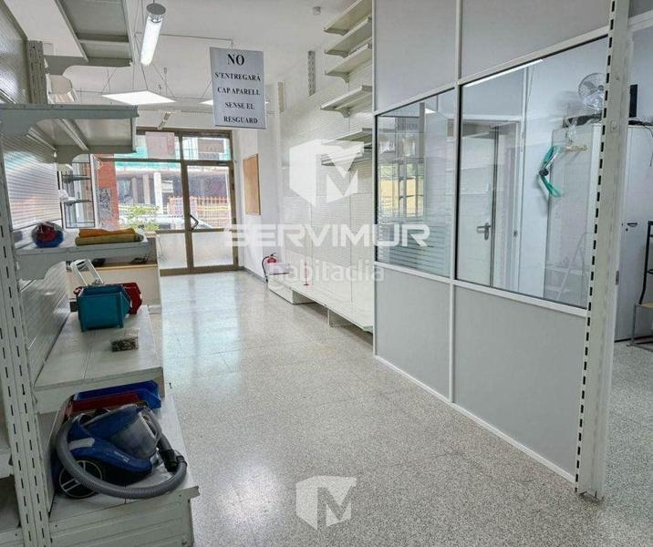 Foto ecc7f6f5-ec08-4afe-8f7d-565b43c39951. Alquiler local comercial local en alquiler a pie de calle en Vic