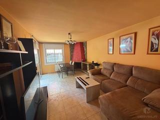 Casa adossada  Xaloc. Tu nuevo hogar en pleno corazón de vic.