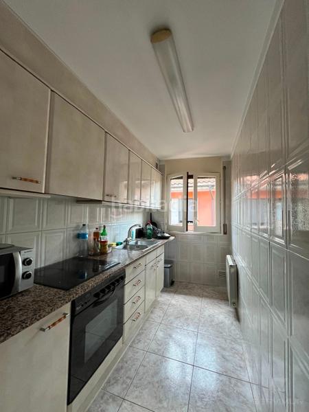 Foto 761a39f1-0ee8-4845-8aff-8e572ae4a25c. Etagenwohnung mit heizung in Nord Vic