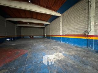 Miete Fabrikhalle  Molí del llobet. Nave industrial de 364 m en alquiler en vic