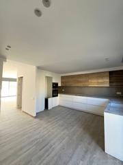 Maison  Montserrat. Espectacular casa a tres vientos con jardn y obra nueva en sant