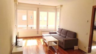 Rent Flat  Carrer de francesc pla 'el vigatà'. Piso para estudiantes zona del hospital