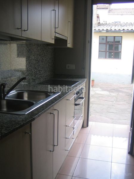 Foto 0a110860-9791-47a5-b1b6-efdc4cffba92. Casa adossada a Manlleu